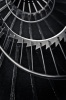 FORMA 0031, forma, kształt, schody, balustrada, metal, światło, cień, fotografia, czarno białe, B&W,