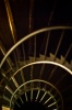 FORMA 0032, forma, kształt, schody, balustrada, metal, światło, cień, fotografia, kolor, sepia,